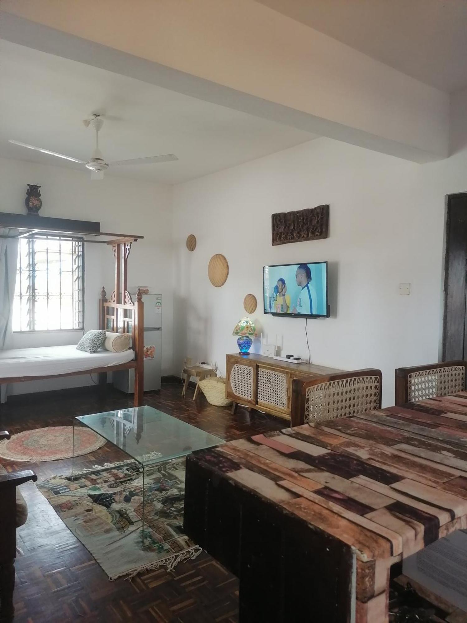 Mavericks Convenient Cozy Loft In Diani'S Cbd Укунда Екстер'єр фото